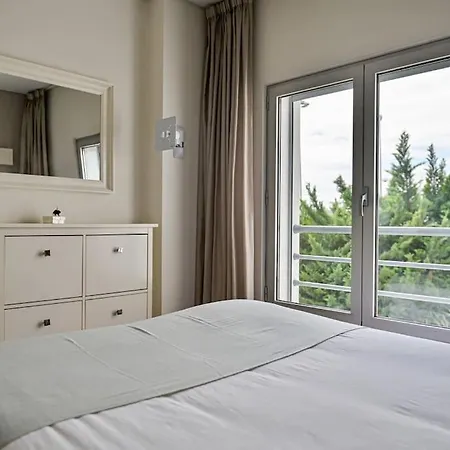 Ola - Benfica Apartman *