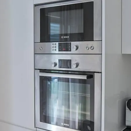 Ola - Benfica Apartman *